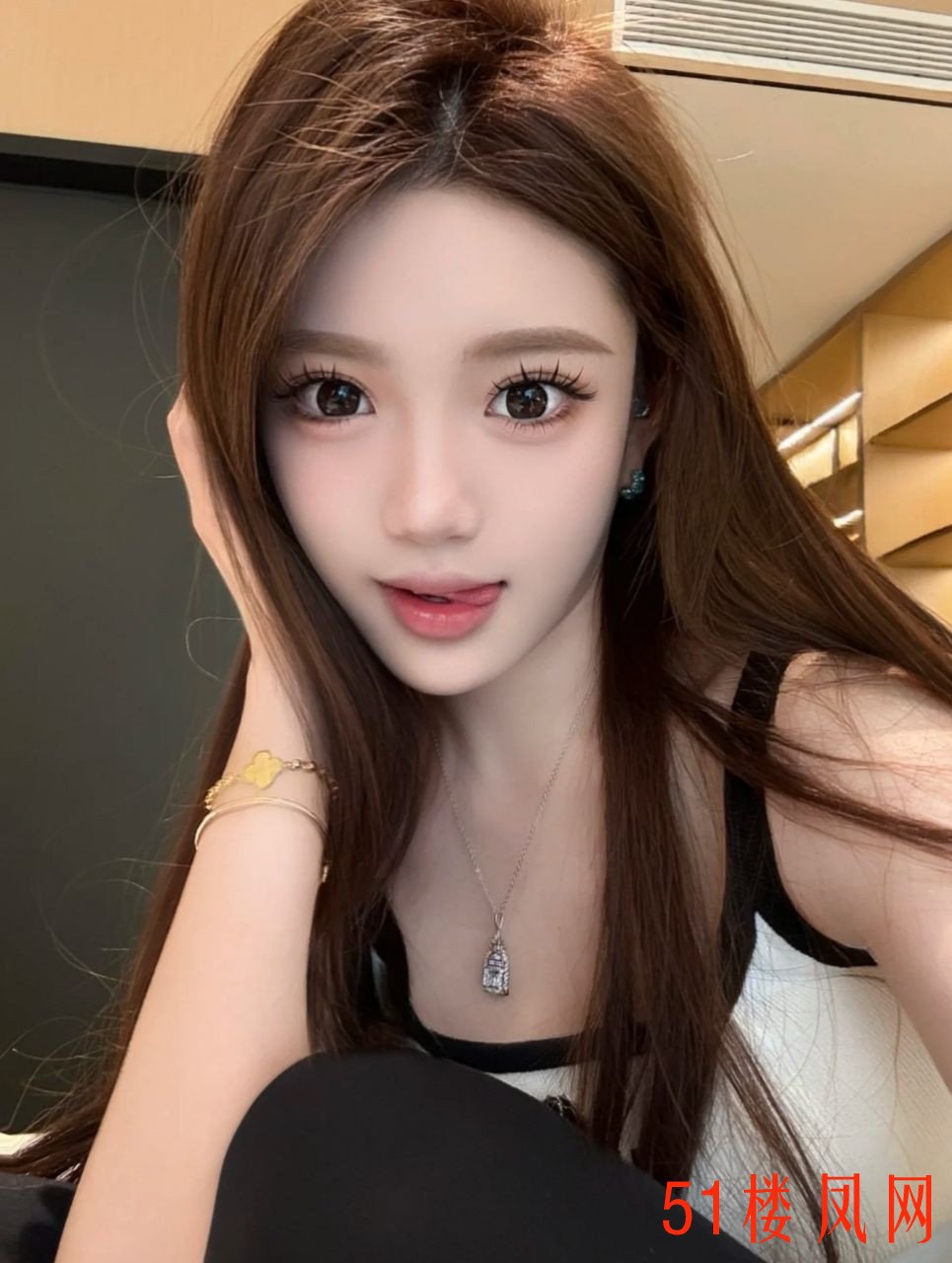 153.jpg