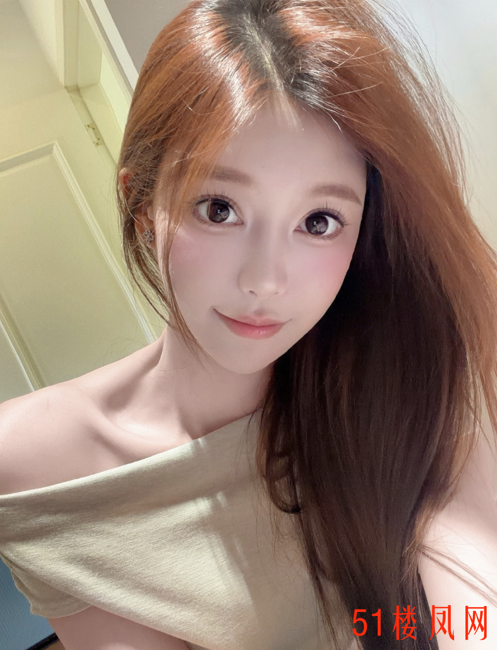 B8A7CEBF6AE86C69F6B9044160CA2E04.jpg