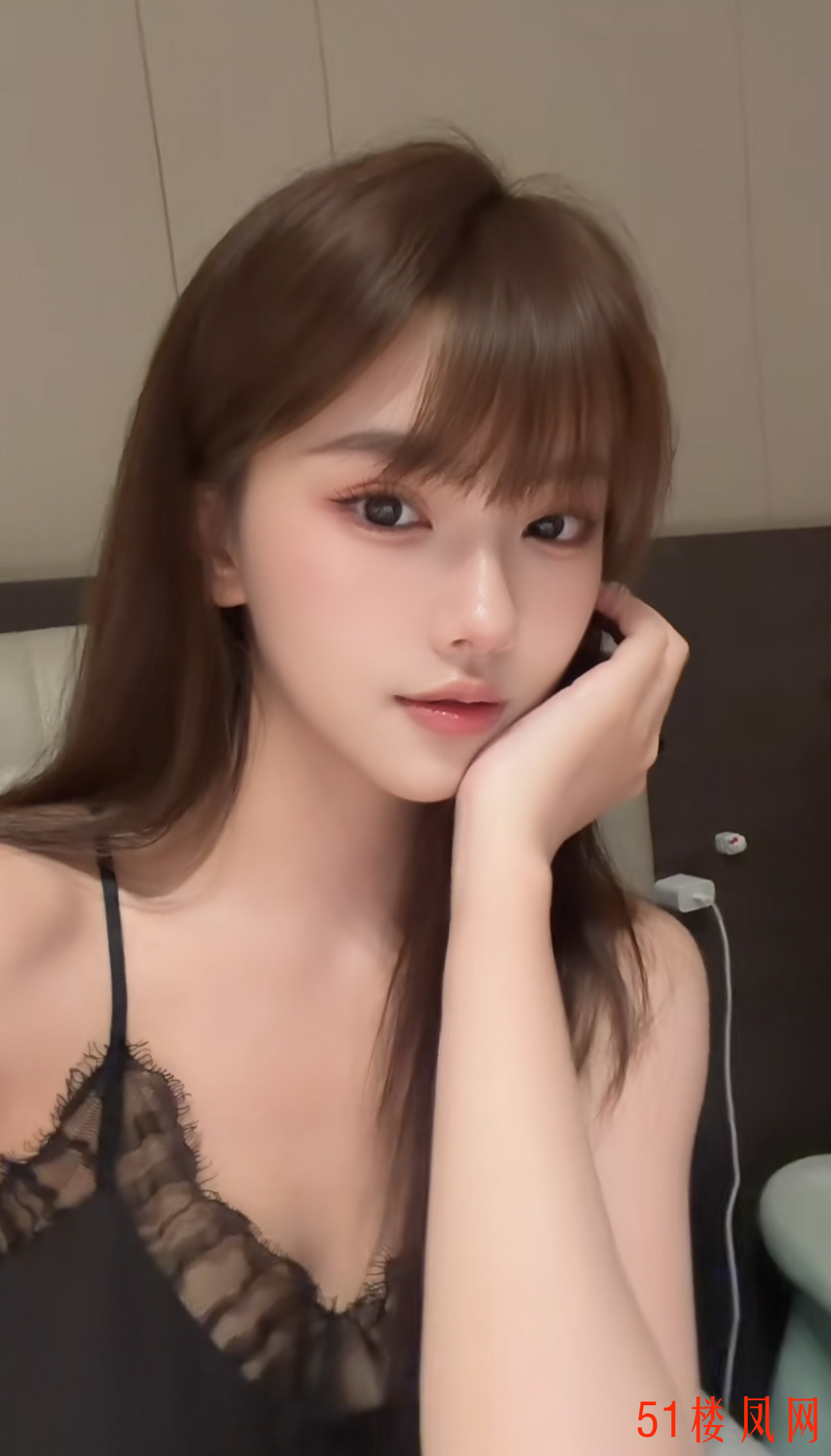 3EF87A8A17E18862CE4324F30DBFFF26.jpg