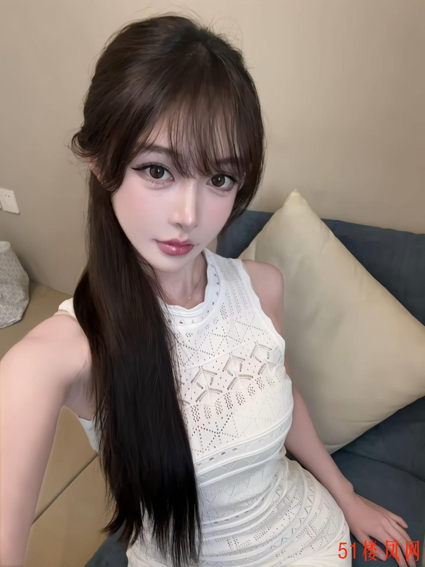 DC6C25BA305EA83481984CB3AD53AA5F.jpg