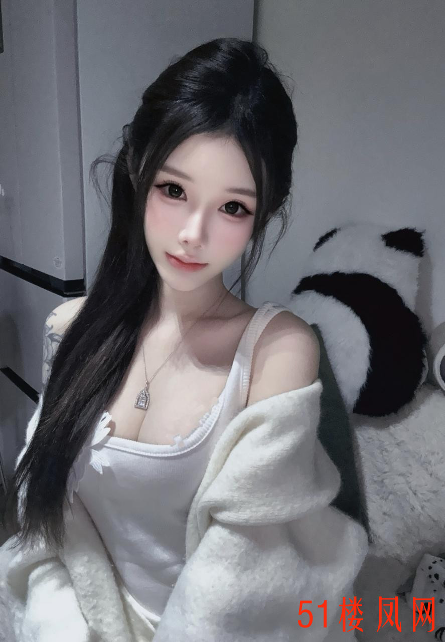 BA7003F8E7D1BC8693C0289231849C21.jpg