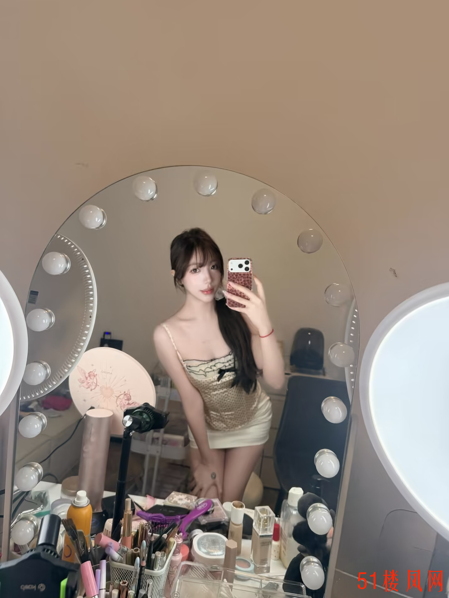 C5A01E734ABCF381FA8BA8EA10D6DD93.jpg