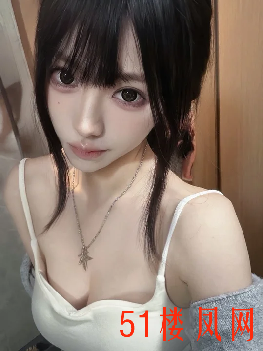 e348139639be2d9d377e70d77c9a25fa1f569227f641691dcca3fdcc142612d0.png