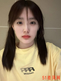 台江区冷白皮小萝莉