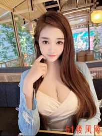 上海极品白虎一线天 各种姿势玩爽