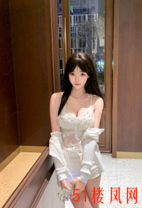 【昆明】刚下海表妹水嫩逼不等人