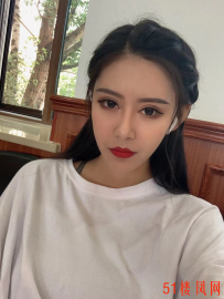 气质小少妇，成熟又迷人