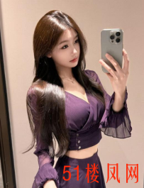 【上海】青春靓妹跪舔的时候很用心