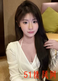 【昆明】清纯妹子粉嫩B很漂亮超紧