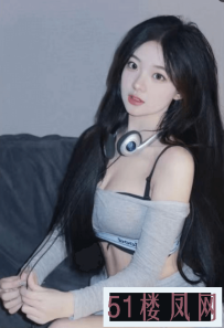北京约炮楼凤 03年碧玺小妹实习生 前凸后翘 雪白肌肤 大专刚毕业