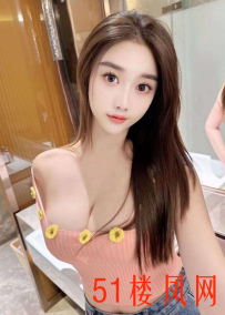 【成都】胸很漂亮吸她的乳头超级舒服