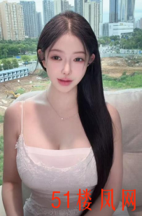 【洛杉矶楼凤】胸又大又软换了N个姿势射出