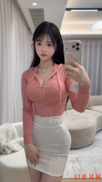 甜妹亲嘴吃奶舔逼都让玩