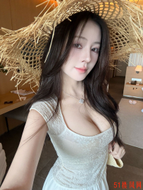 宝山区小穴粉嫩又紧，干的真过瘾