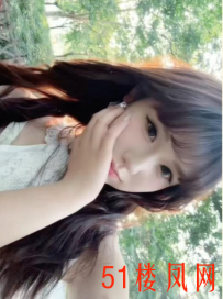两个18岁一个19岁的超嫩学生妹