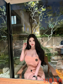 苏州兼职耐操小嫩B很会夹人，干了两次