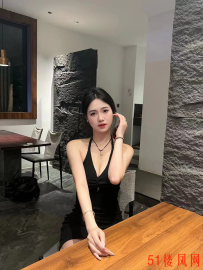 大胸御姐兼职黑丝诱惑