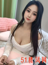 【上海】这么年轻却是个骚货尽情蹂躏