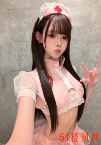 【郑州】小幼女奶子发育的很完美