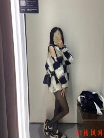 青岛楼凤雪儿 身高166  体重95  皮肤雪白 声音好听