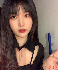 一个非常好看的小姐姐